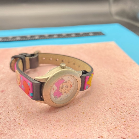 DISNEY Minnie Mouse Disney Store Ladies Girls Watch Pink Silicone Band - Picture 4 of 8